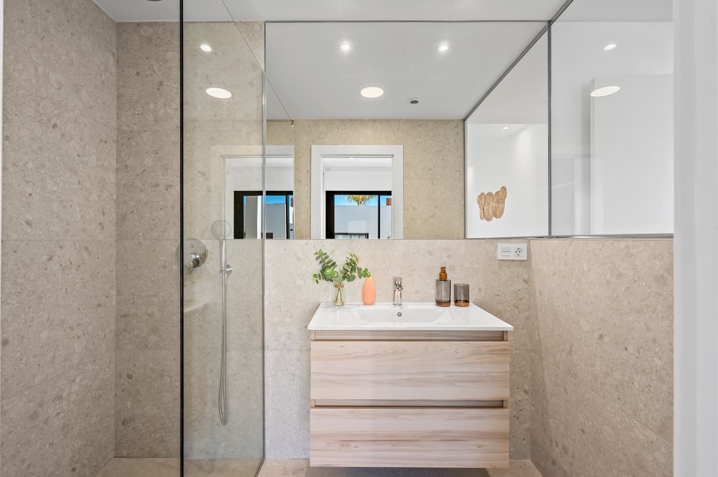 Serena Breeze Apartments Gallery Image 15