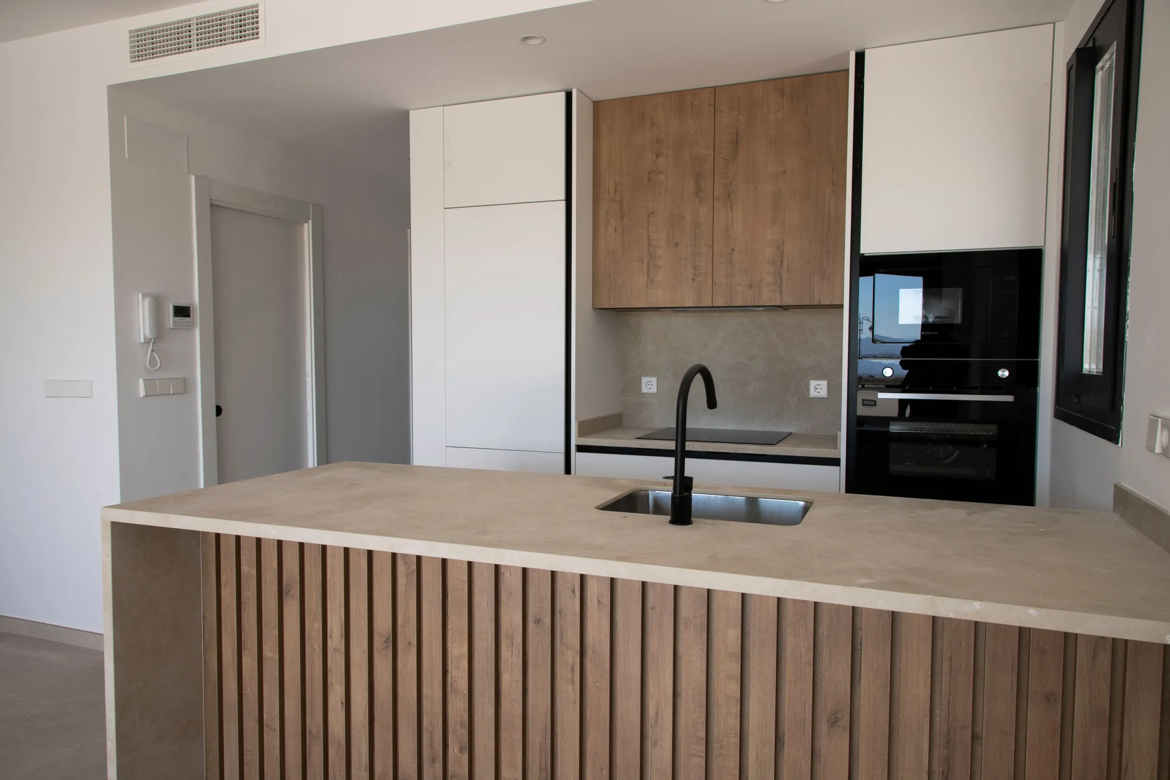 The Month You View In Decides What You Buy: Viewing Property in Murcia by Season